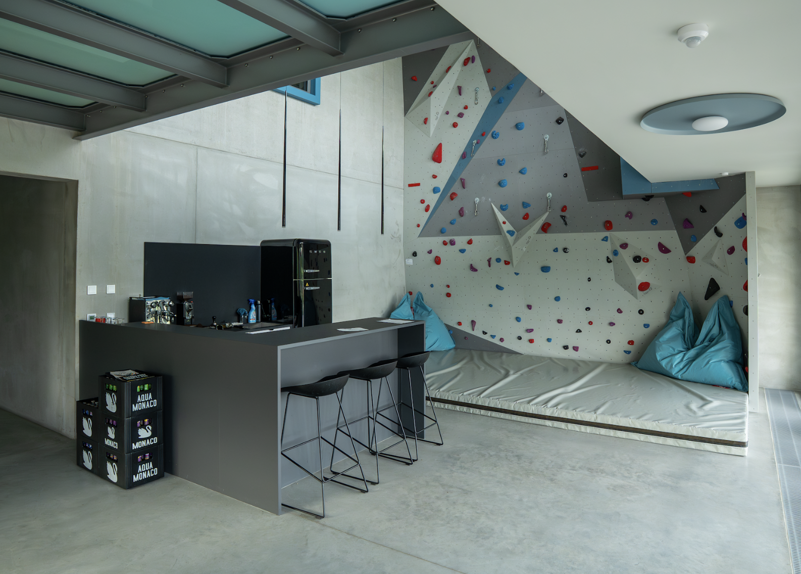 Boulder-Wall · Kaffee · Konzept